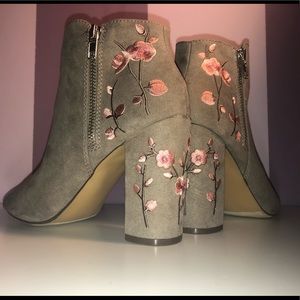 Light brown open toe floral bootie